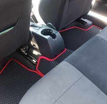 Чорний Опель Астра, об'ємом двигуна 1.6 л та пробігом 130 тис. км за 10000 $, фото 6 на Automoto.ua