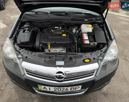 Черный Опель Астра, объемом двигателя 1.6 л и пробегом 169 тыс. км за 6750 $, фото 33 на Automoto.ua