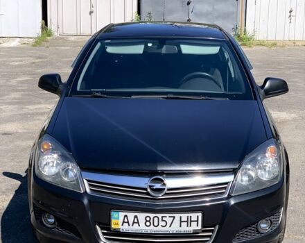 Чорний Опель Астра, об'ємом двигуна 1.6 л та пробігом 195 тис. км за 5481 $, фото 3 на Automoto.ua
