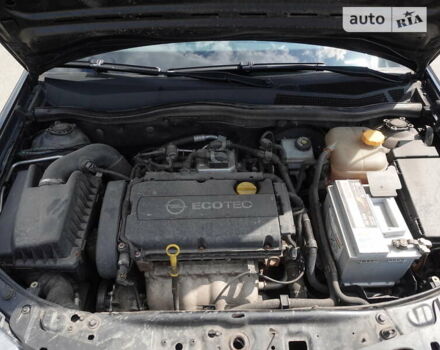 Черный Опель Астра, объемом двигателя 1.6 л и пробегом 94 тыс. км за 7500 $, фото 22 на Automoto.ua