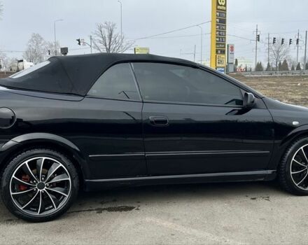 Черный Опель Астра, объемом двигателя 2.2 л и пробегом 200 тыс. км за 4600 $, фото 2 на Automoto.ua