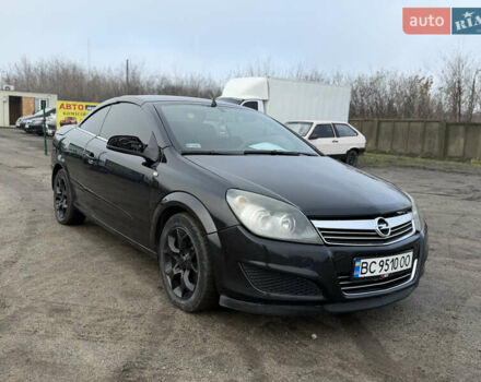 Черный Опель Астра, объемом двигателя 1.8 л и пробегом 224 тыс. км за 3250 $, фото 1 на Automoto.ua