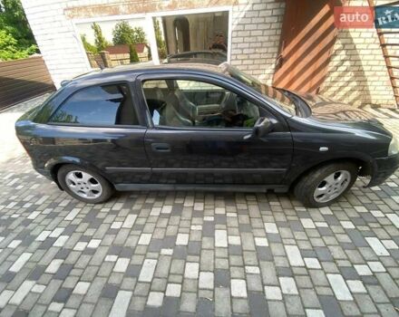 Чорний Опель Астра, об'ємом двигуна 1.6 л та пробігом 346 тис. км за 2300 $, фото 2 на Automoto.ua