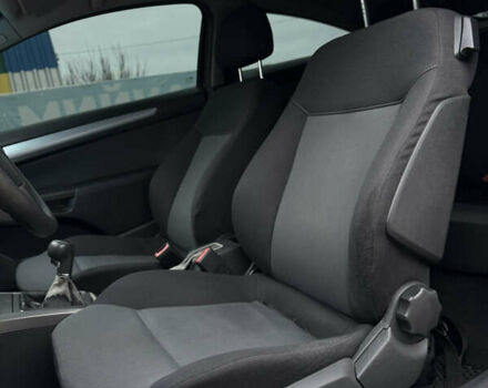 Черный Опель Астра, объемом двигателя 1.6 л и пробегом 215 тыс. км за 3999 $, фото 25 на Automoto.ua