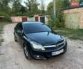 Черный Опель Астра, объемом двигателя 1.7 л и пробегом 320 тыс. км за 4500 $, фото 1 на Automoto.ua