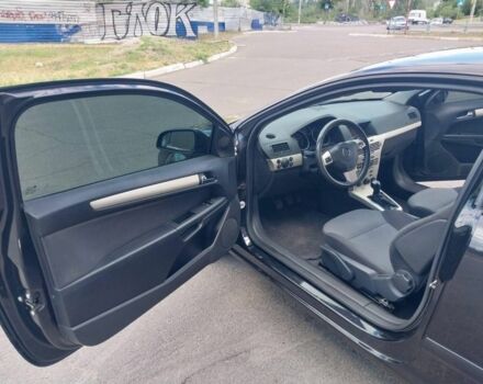 Черный Опель Астра, объемом двигателя 1.4 л и пробегом 185 тыс. км за 5350 $, фото 6 на Automoto.ua