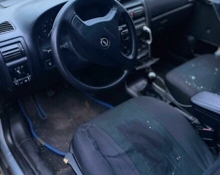 Черный Опель Астра, объемом двигателя 2 л и пробегом 300 тыс. км за 1300 $, фото 5 на Automoto.ua