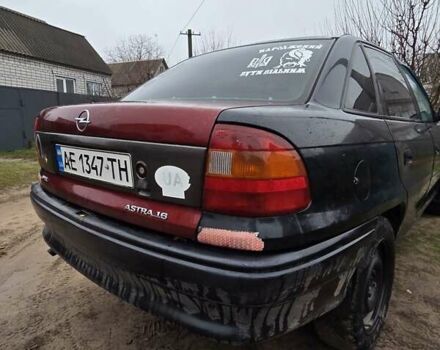 Чорний Опель Астра, об'ємом двигуна 1.6 л та пробігом 394 тис. км за 1800 $, фото 8 на Automoto.ua