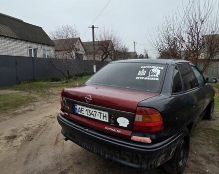 Чорний Опель Астра, об'ємом двигуна 1.6 л та пробігом 350 тис. км за 1800 $, фото 4 на Automoto.ua