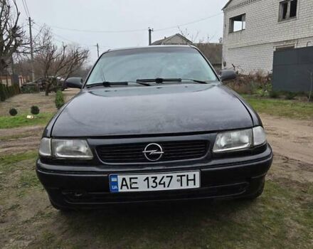 Чорний Опель Астра, об'ємом двигуна 1.6 л та пробігом 394 тис. км за 1800 $, фото 4 на Automoto.ua