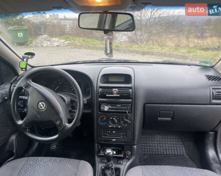 Чорний Опель Астра, об'ємом двигуна 1.6 л та пробігом 280 тис. км за 3400 $, фото 9 на Automoto.ua