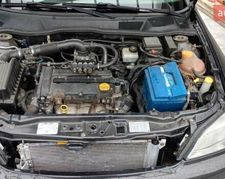 Черный Опель Астра, объемом двигателя 1.36 л и пробегом 291 тыс. км за 4000 $, фото 8 на Automoto.ua