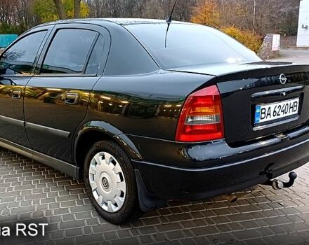 Чорний Опель Астра, об'ємом двигуна 1.4 л та пробігом 166 тис. км за 4700 $, фото 5 на Automoto.ua