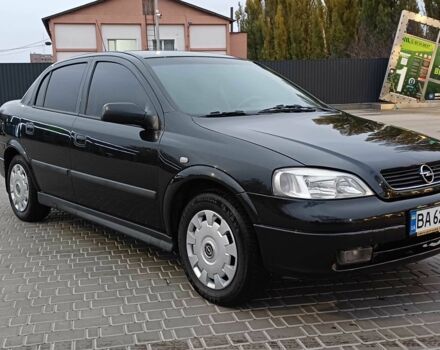 Черный Опель Астра, объемом двигателя 1.4 л и пробегом 166 тыс. км за 4700 $, фото 2 на Automoto.ua