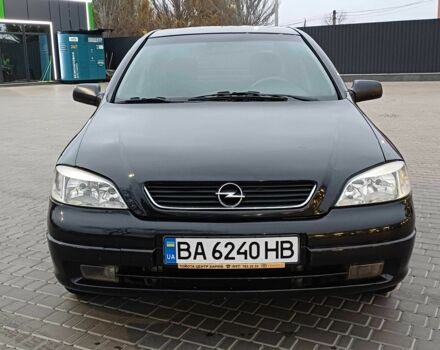 Черный Опель Астра, объемом двигателя 1.4 л и пробегом 166 тыс. км за 4700 $, фото 1 на Automoto.ua