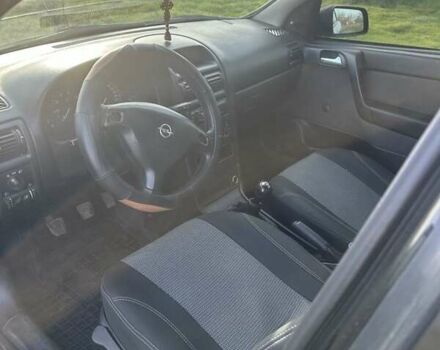 Чорний Опель Астра, об'ємом двигуна 1.4 л та пробігом 215 тис. км за 3500 $, фото 6 на Automoto.ua