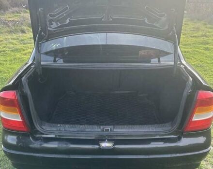 Чорний Опель Астра, об'ємом двигуна 1.4 л та пробігом 215 тис. км за 3500 $, фото 4 на Automoto.ua