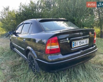 Чорний Опель Астра, об'ємом двигуна 1.4 л та пробігом 294 тис. км за 3800 $, фото 1 на Automoto.ua