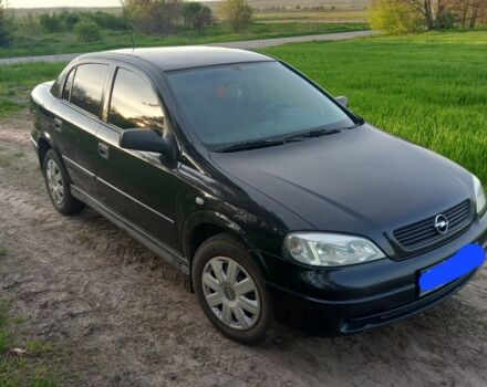 Черный Опель Астра, объемом двигателя 0 л и пробегом 340 тыс. км за 3000 $, фото 2 на Automoto.ua