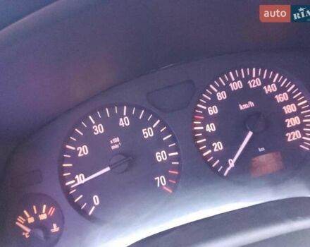 Черный Опель Астра, объемом двигателя 1.4 л и пробегом 243 тыс. км за 3200 $, фото 9 на Automoto.ua