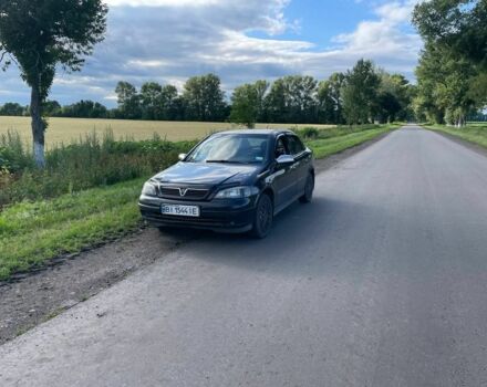 Черный Опель Астра, объемом двигателя 1.4 л и пробегом 294 тыс. км за 3800 $, фото 5 на Automoto.ua