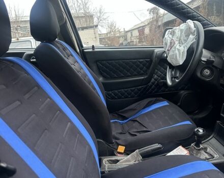 Черный Опель Астра, объемом двигателя 1.4 л и пробегом 150 тыс. км за 900 $, фото 5 на Automoto.ua