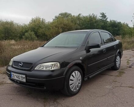 Черный Опель Астра, объемом двигателя 1.4 л и пробегом 282 тыс. км за 2000 $, фото 1 на Automoto.ua