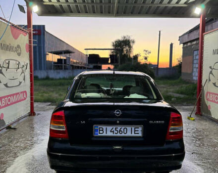 Черный Опель Астра, объемом двигателя 1.36 л и пробегом 215 тыс. км за 3900 $, фото 6 на Automoto.ua