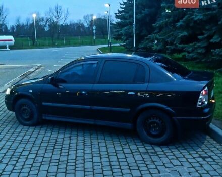 Черный Опель Астра, объемом двигателя 1.39 л и пробегом 214 тыс. км за 1800 $, фото 5 на Automoto.ua