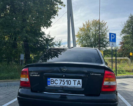 Черный Опель Астра, объемом двигателя 1.4 л и пробегом 290 тыс. км за 2700 $, фото 7 на Automoto.ua