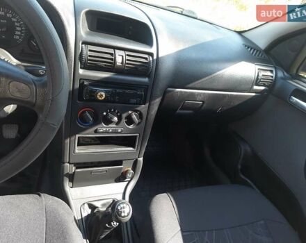 Чорний Опель Астра, об'ємом двигуна 1.6 л та пробігом 220 тис. км за 3500 $, фото 10 на Automoto.ua