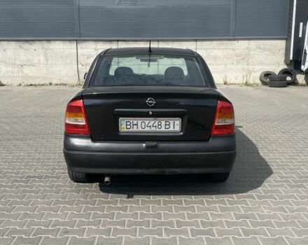 Черный Опель Астра, объемом двигателя 1.4 л и пробегом 400 тыс. км за 2650 $, фото 5 на Automoto.ua