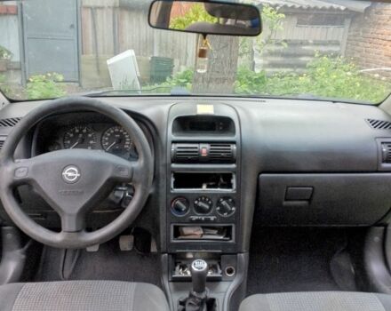 Черный Опель Астра, объемом двигателя 1.6 л и пробегом 2 тыс. км за 2000 $, фото 5 на Automoto.ua