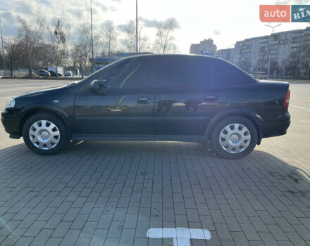 Черный Опель Астра, объемом двигателя 1.36 л и пробегом 178 тыс. км за 4000 $, фото 2 на Automoto.ua