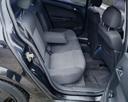 Черный Опель Астра, объемом двигателя 1.8 л и пробегом 212 тыс. км за 4999 $, фото 13 на Automoto.ua