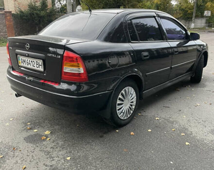 Черный Опель Астра, объемом двигателя 1.6 л и пробегом 150 тыс. км за 3800 $, фото 3 на Automoto.ua