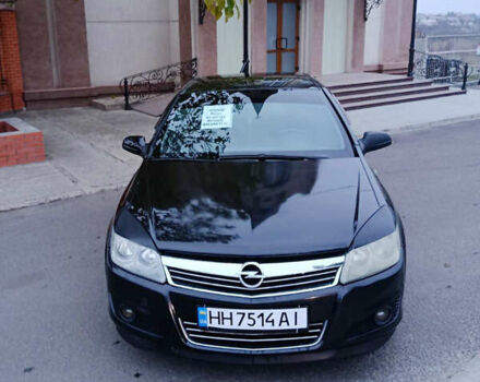 Черный Опель Астра, объемом двигателя 1.8 л и пробегом 212 тыс. км за 4999 $, фото 1 на Automoto.ua