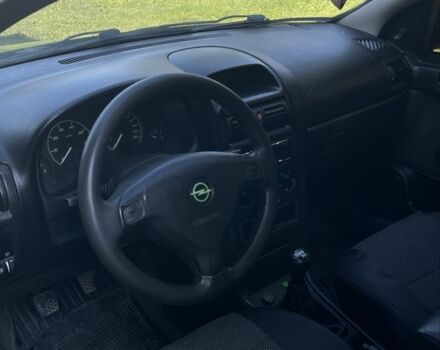 Черный Опель Астра, объемом двигателя 1.4 л и пробегом 278 тыс. км за 2699 $, фото 5 на Automoto.ua
