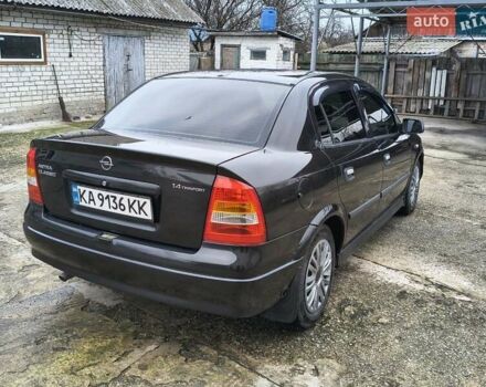 Чорний Опель Астра, об'ємом двигуна 1.4 л та пробігом 250 тис. км за 3999 $, фото 3 на Automoto.ua