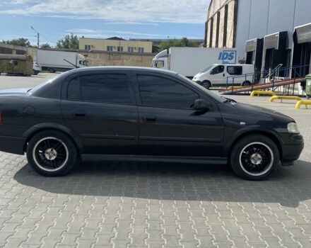 Черный Опель Астра, объемом двигателя 1.4 л и пробегом 400 тыс. км за 2650 $, фото 3 на Automoto.ua