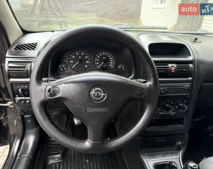 Чорний Опель Астра, об'ємом двигуна 1.4 л та пробігом 160 тис. км за 4000 $, фото 12 на Automoto.ua