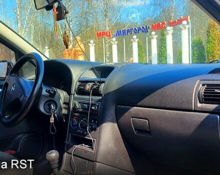 Чорний Опель Астра, об'ємом двигуна 1.6 л та пробігом 260 тис. км за 4150 $, фото 9 на Automoto.ua