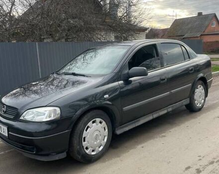 Черный Опель Астра, объемом двигателя 1.36 л и пробегом 135 тыс. км за 3400 $, фото 2 на Automoto.ua