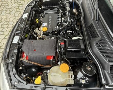 Черный Опель Астра, объемом двигателя 1.4 л и пробегом 160 тыс. км за 4000 $, фото 19 на Automoto.ua