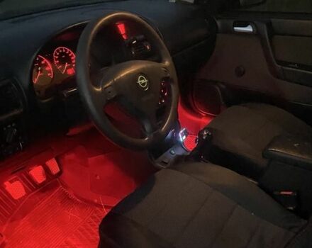 Черный Опель Астра, объемом двигателя 1.4 л и пробегом 278 тыс. км за 2800 $, фото 6 на Automoto.ua