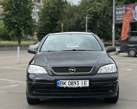 Черный Опель Астра, объемом двигателя 1.4 л и пробегом 277 тыс. км за 3300 $, фото 5 на Automoto.ua