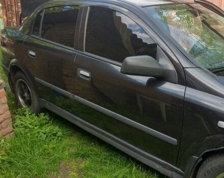 Черный Опель Астра, объемом двигателя 1.6 л и пробегом 2 тыс. км за 2000 $, фото 4 на Automoto.ua