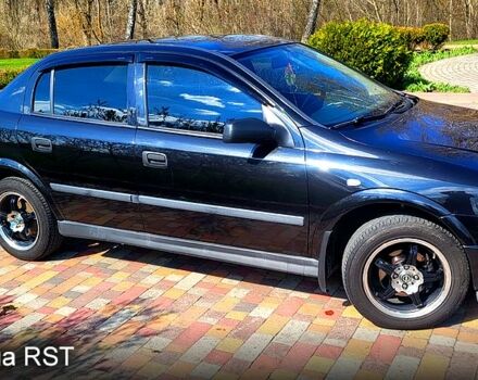 Чорний Опель Астра, об'ємом двигуна 1.6 л та пробігом 260 тис. км за 4150 $, фото 4 на Automoto.ua