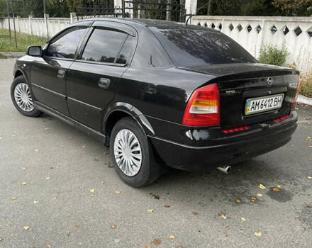 Черный Опель Астра, объемом двигателя 1.6 л и пробегом 150 тыс. км за 3800 $, фото 4 на Automoto.ua