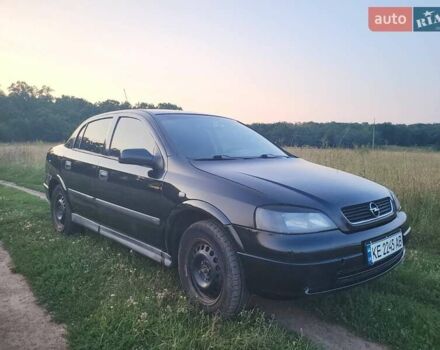 Черный Опель Астра, объемом двигателя 1.4 л и пробегом 140 тыс. км за 3300 $, фото 1 на Automoto.ua
